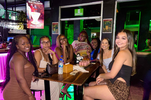 BarCrawl in Downtown Jacó