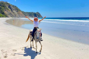 Barigona Beach: Horseback Ride, Picnic, and Swim