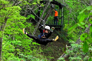 Guanacaste: Aventura en quad y tirolina con salto de playa