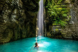Guanacaste: La Leona Waterfall Hike + Transportation & Lunch