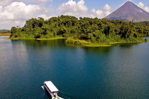 La Fortuna de Arenal: Traversata del Lago a Monteverde
