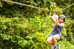 La Fortuna: tour familiar en tirolina con vistas al volcán