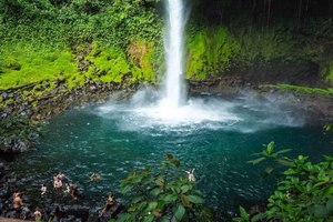 Inngangsbillett til La Fortuna-fossen