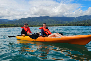 Ocean kayak and snorkel tour in Marino Ballena National Park
