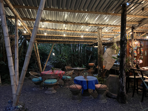 Bamboo Cafe