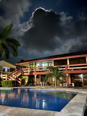 Hotel La Roca Del Mar