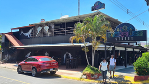 Morales House Grill
