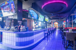 Oz Hotel and Sport Bar