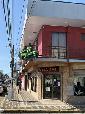Taylor's Dine & Grill