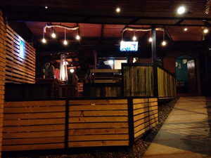 Woods Pizza & Beer Garden
