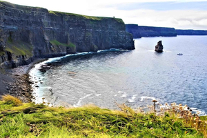 Cliffs of Moher walk with local farmer. Clare. Guided.