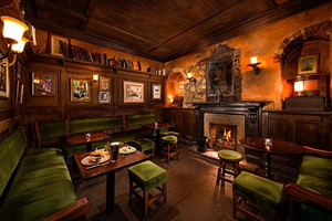 Cruises Bar Ennis