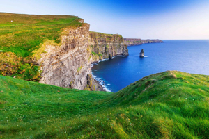 Galwaysta: Cliffs of Moher & Burren opastettu kierros.