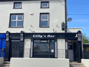 Gillys Bar