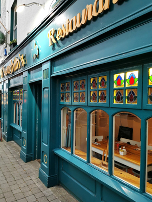 O'Loughlins Bar & Restaurant