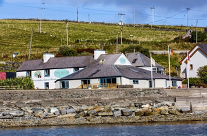 The Beach, Days Bar and B&B