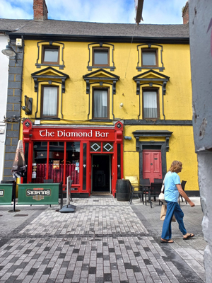 The Diamond Bar