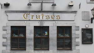 The Queens Hotel and Night Club