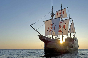 Dubrovnik: Panoraamaristeily auringonlaskussa Karaka-laivalla (vain aikuisille)