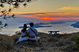 Dubrovnik Sunset Tour with Scenic Views and Local Wine