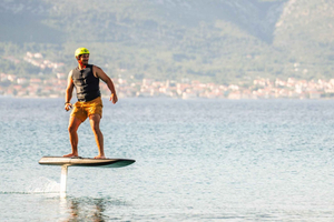 Flying Over Water: E-Foil Vibes in Korčula, Lumbarda!