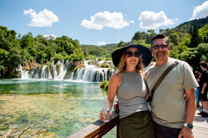 Från Split: Krka-vattenfallen med båttur och bad