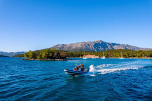 Korčula: Skipsvrak og skjulte perler – privat tur med hurtigbåt