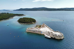Šibenik: Sea Kayaking Tour to St. Nicholas Fortress