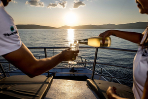 Split: 1.5-Hour Riviera Boat Cruise with a Free Drink