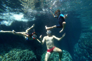 Split: Blå lagunen och kryssning till 3 öar med snorkling