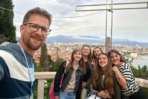 Split: Opastettu kierros: Diocletianuksen palatsi, Vestibul ja paikallisia herkkuja