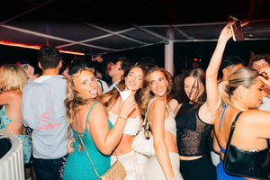 Split: Night Boat Party with Free Shots, Dj and After Party