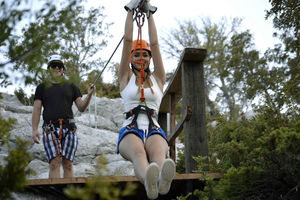 Split: Zip Line -seikkailu valinnaisella kuljetuksella
