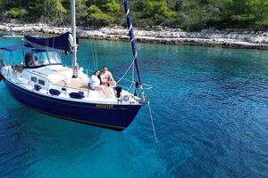 Zadar: purjehdusretki Adrianmerellä, snorklausta ja SUP-lautailua