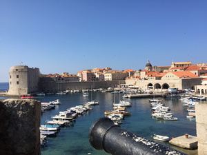Guest House Kingslanding Old town