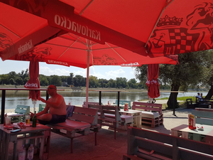 inda beach bar