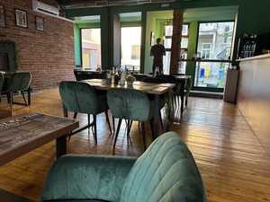 Public grill & pub