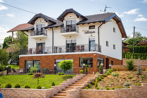 Villa Waterfalls