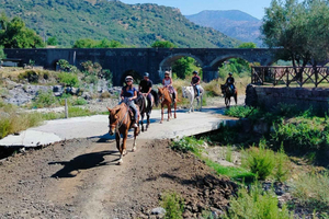 Alcantara: Horseback riding through gorges, Byzantine Cuba, and nature