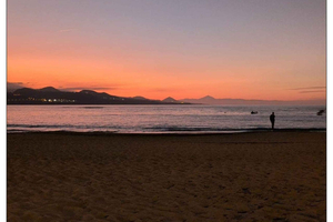 Las Palmas BEACH SUNSET: City Walking Tour