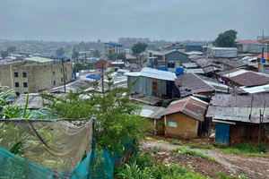Nairobi: Kibera Slum and City Center Walking Tour