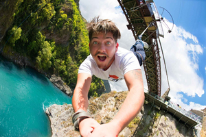 Queenstown: Kawarau Bungy & Swing Combo