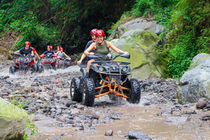 Yogyakarta : aventure en quad sur le Merapi, Goa Pindul et tubing