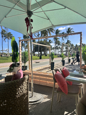 Icon Beach Cafe