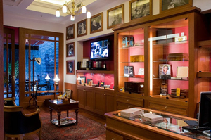 La Casa del Habano – Avenida Paseo