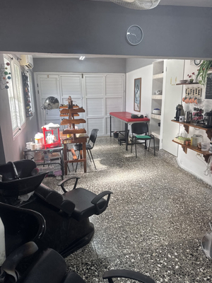 Nella's Salón