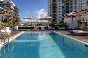 Uma House by Yurbban South Beach