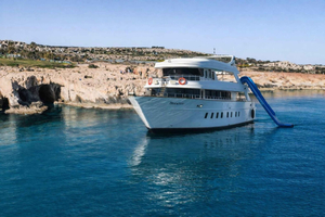 Ayia Napa: Family Cruise with Lunch and Swim Stops