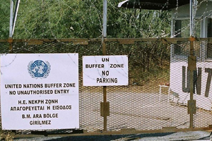Larnakasta / Ayia Napasta: Nikosia – Euroopan viimeinen jaettu pääkaupunki
