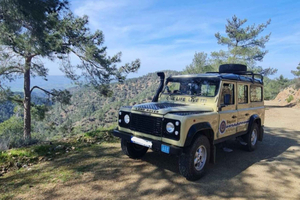Paphos: Troodos Mountains Jeep Tour with Wine Tasting